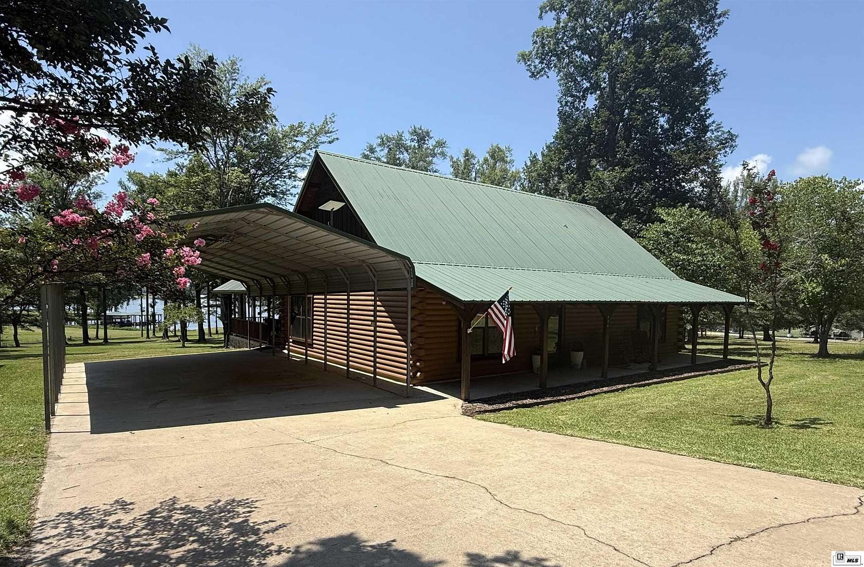 1.52 Acres of Land with Home for Sale in Jonesboro, Louisiana