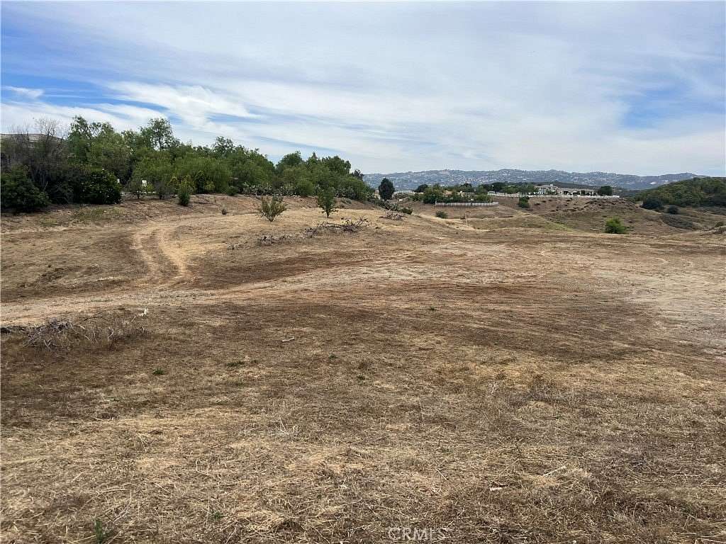 9.74 Acres of Land for Sale in Murrieta, California