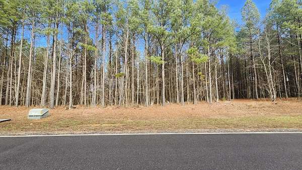 1.86 Acres of Residential Land for Sale in Jasper, Tennessee