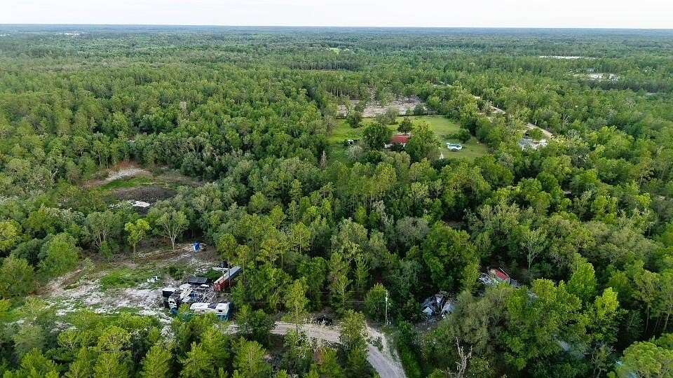 2.17 Acres of Residential Land for Sale in Hawthorne, Florida