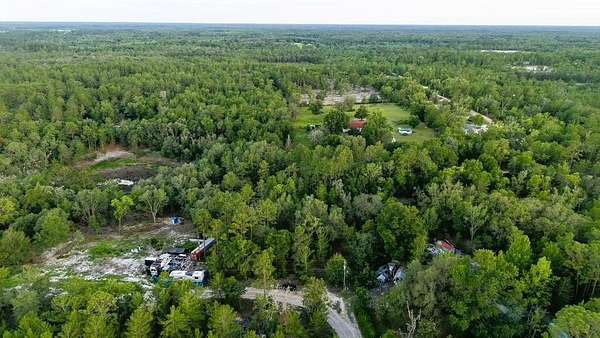2.17 Acres of Residential Land for Sale in Hawthorne, Florida