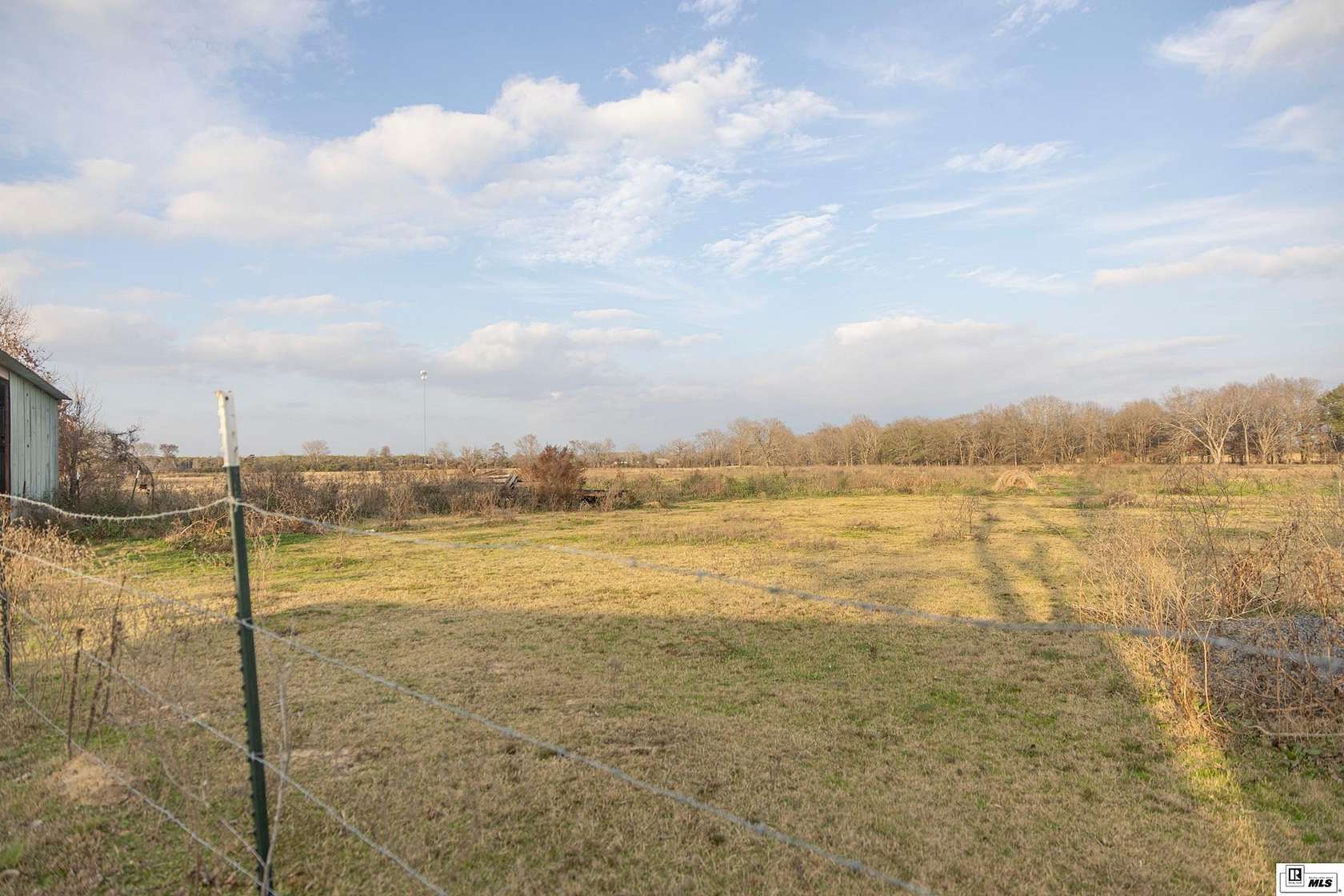 18 Acres of Land for Sale in Oak Grove, Louisiana