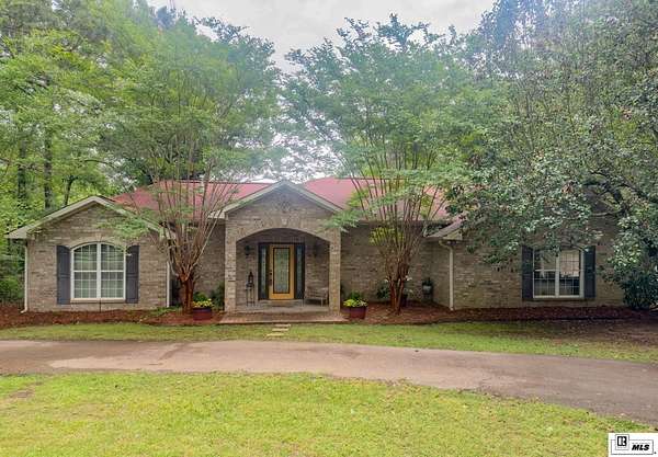 25 Acres of Land with Home for Sale in Ruston, Louisiana