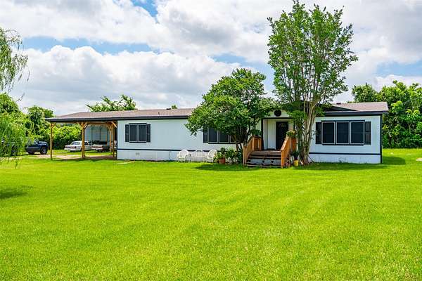 1.52 Acres of Land with Home for Sale in Alvarado, Texas