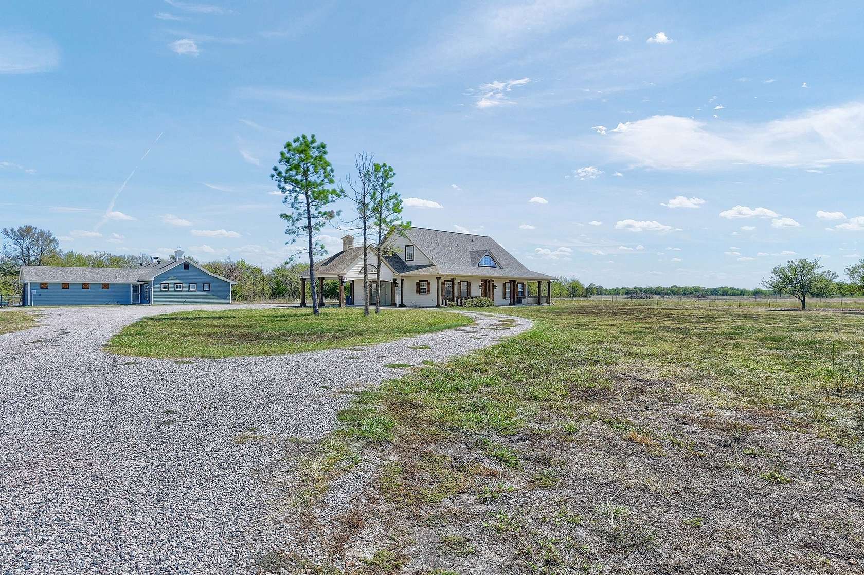 1.78 Acres of Land with Home for Lease in Collinsville, Texas