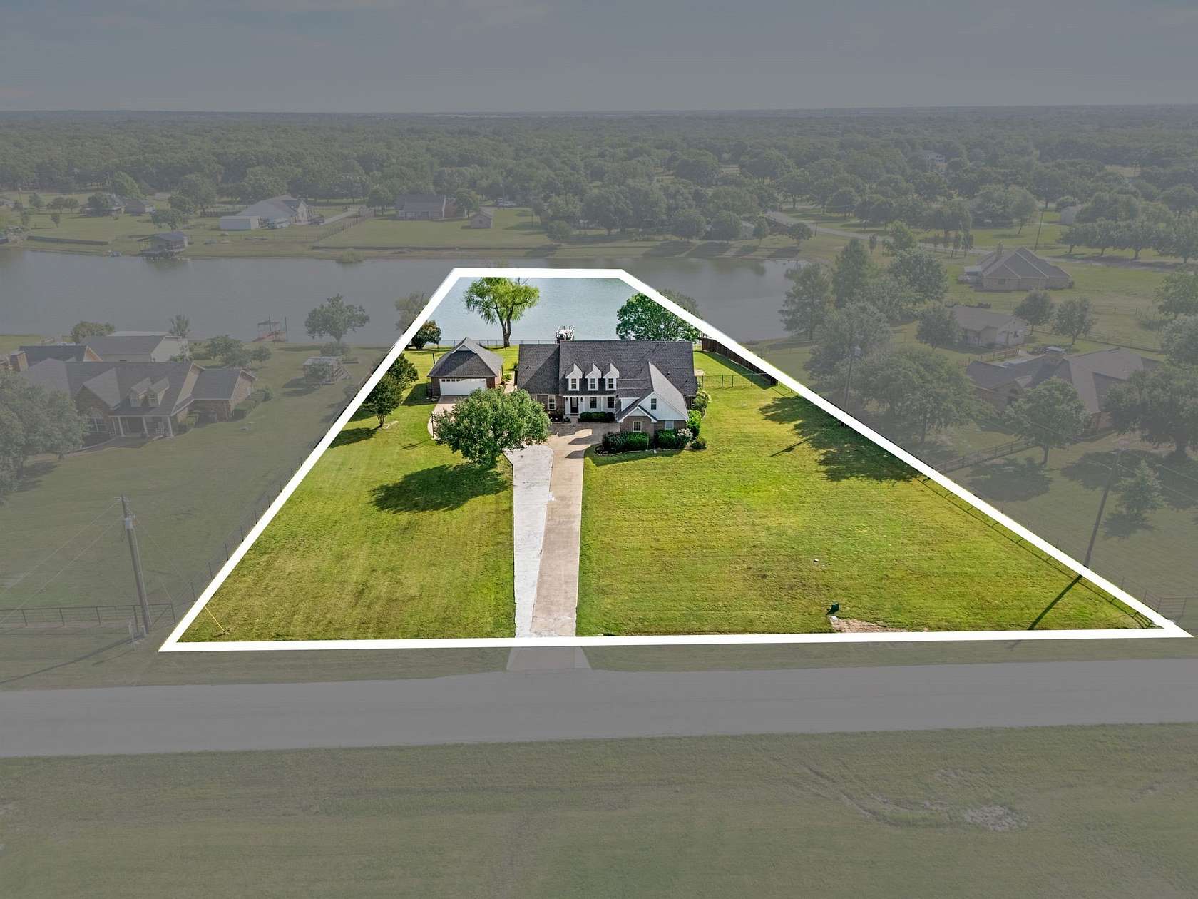 1.83 Acres of Land with Home for Lease in Terrell, Texas