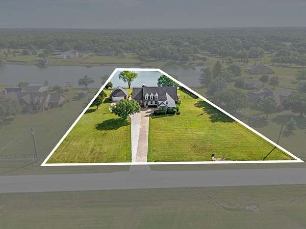 1.83 Acres of Land with Home for Lease in Terrell, Texas