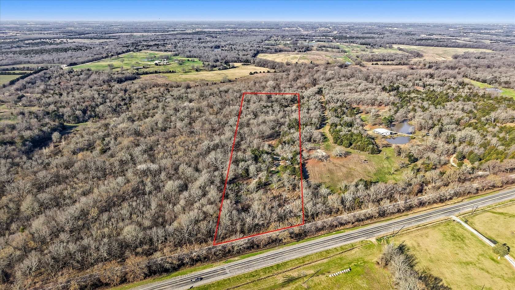 7 Acres of Residential Land for Sale in Greenville, Texas