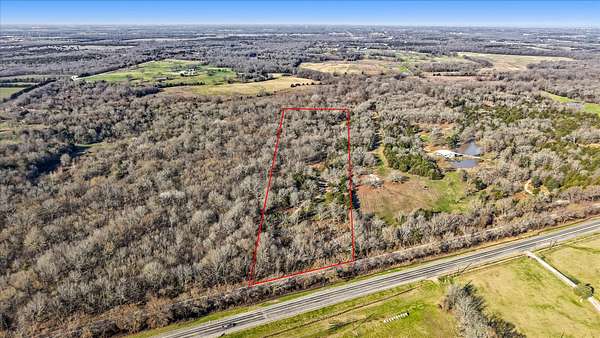 7 Acres of Residential Land for Sale in Greenville, Texas