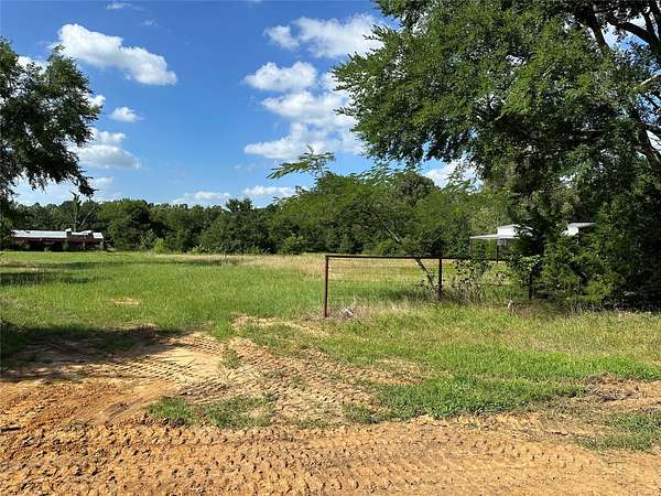 3.9 Acres of Residential Land for Sale in Powderly, Texas