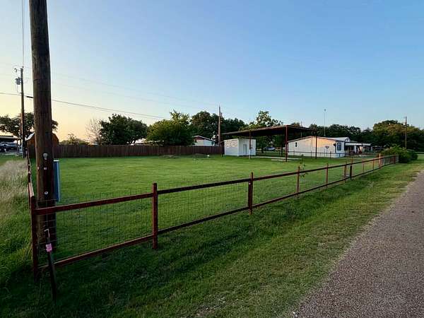 0.28 Acres of Residential Land for Sale in Clifton, Texas