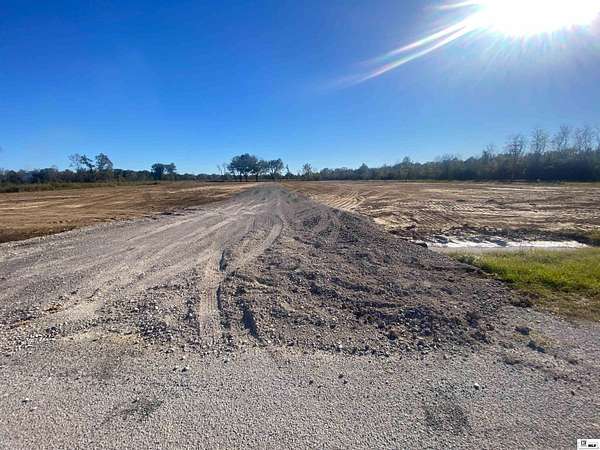 10 Acres of Residential Land for Sale in Delhi, Louisiana