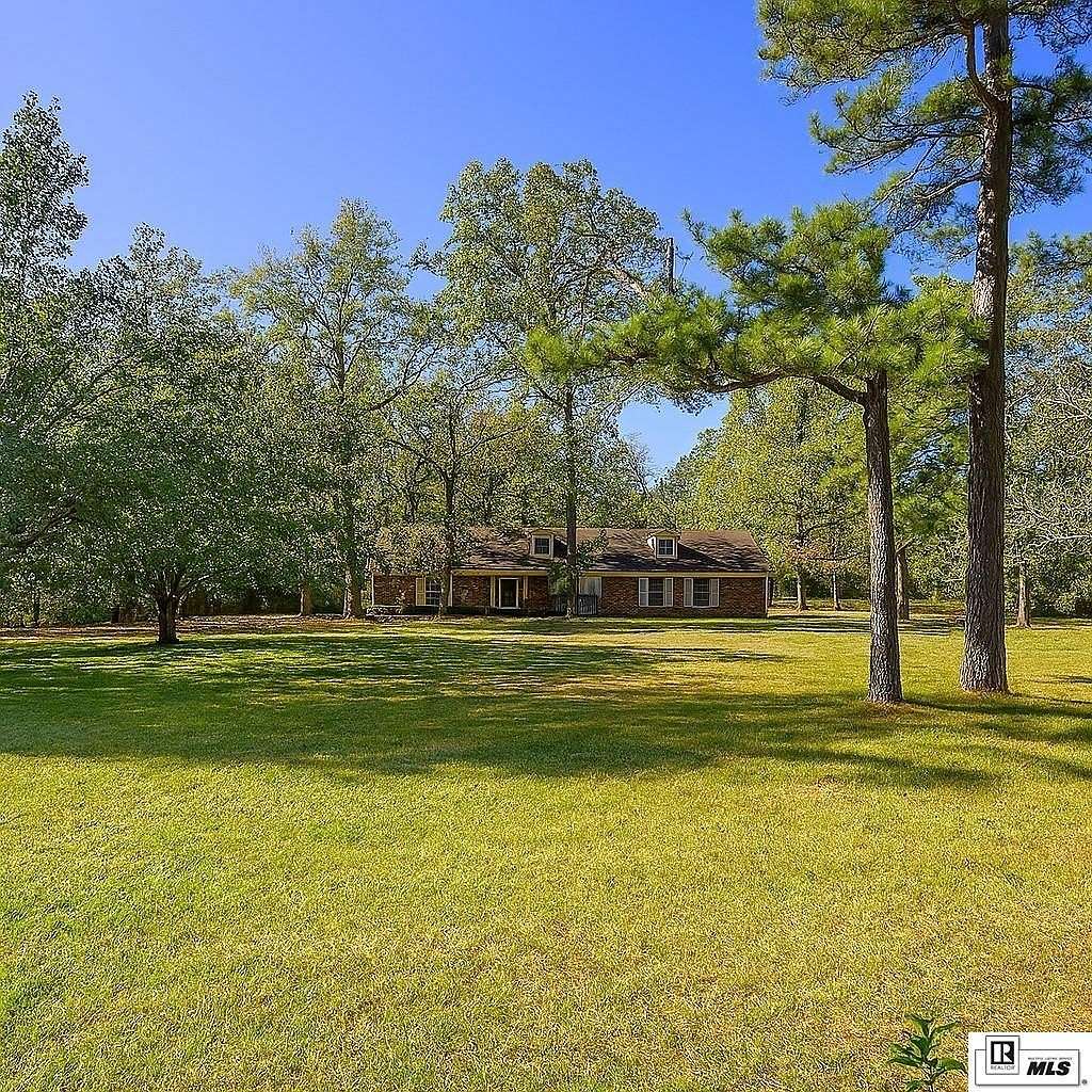 3.1 Acres of Land with Home for Sale in Monroe, Louisiana