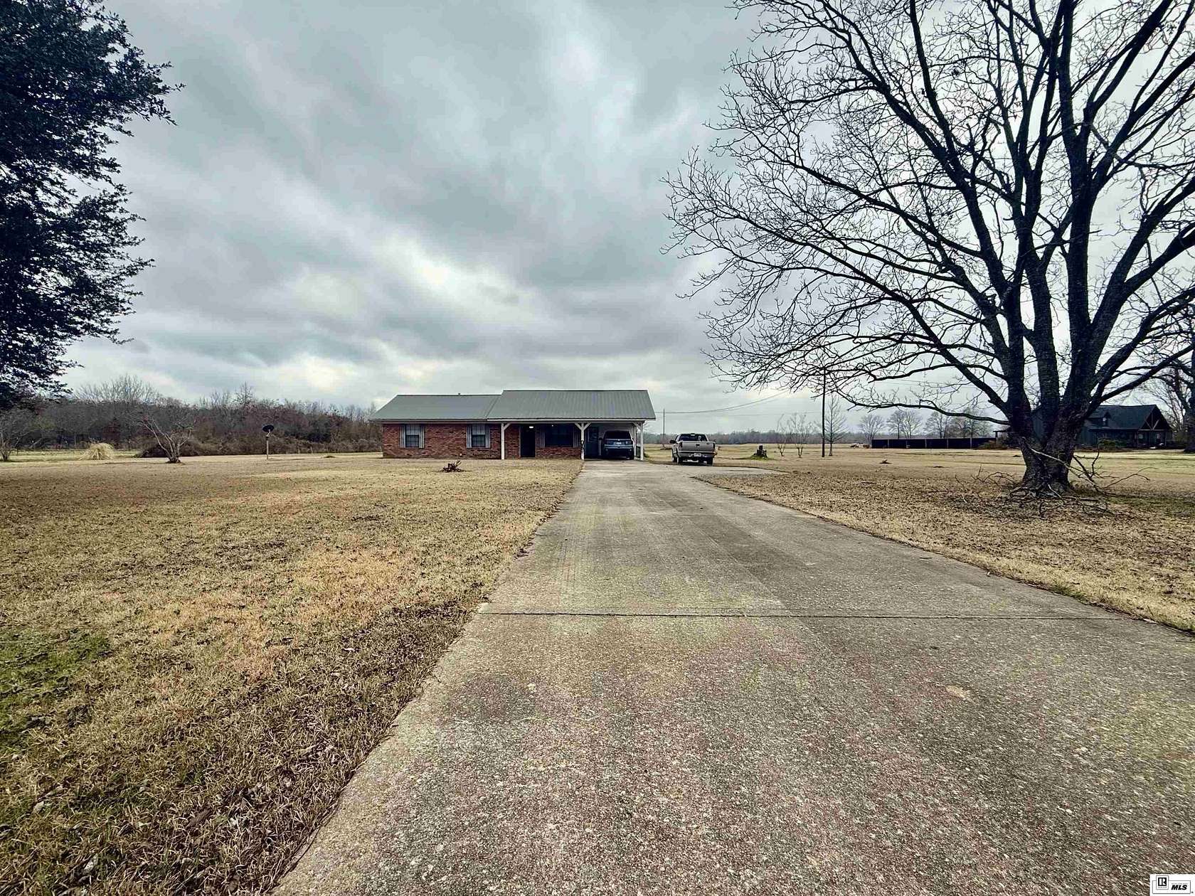 2.35 Acres of Land with Home for Sale in Concord, Louisiana