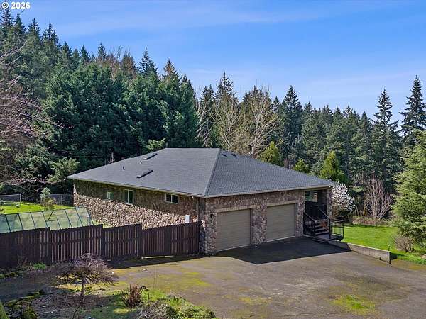 8 Acres of Land with Home for Sale in Estacada, Oregon