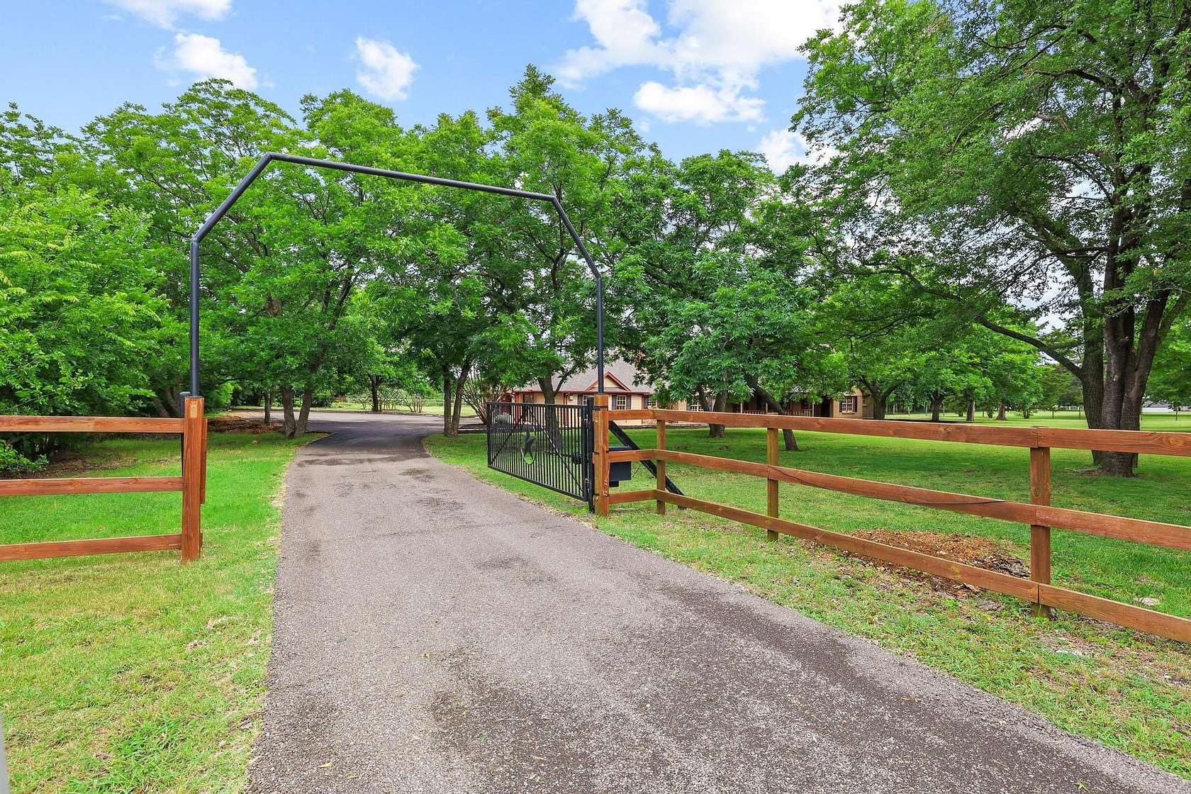 7.82 Acres of Land with Home for Sale in Anna, Texas