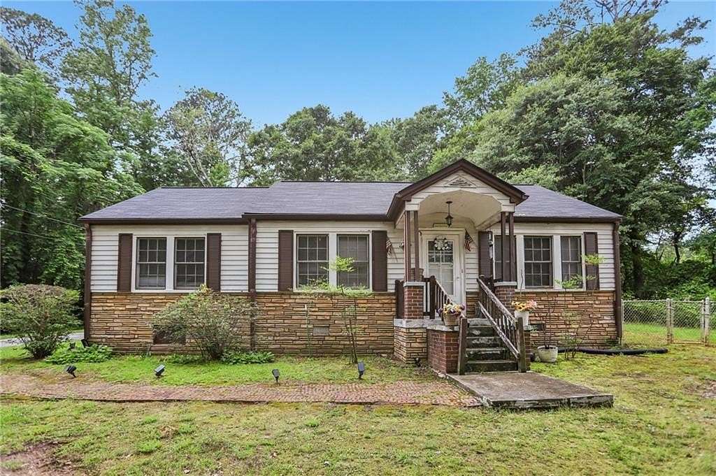 1.7 Acres of Land with Home for Sale in Mableton, Georgia