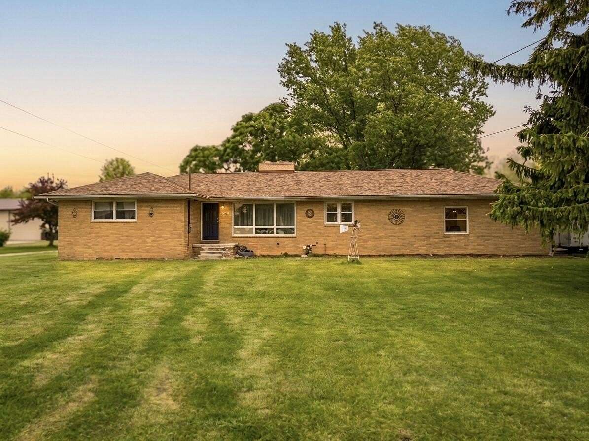 4.67 Acres of Land with Home for Sale in La Salle, Michigan