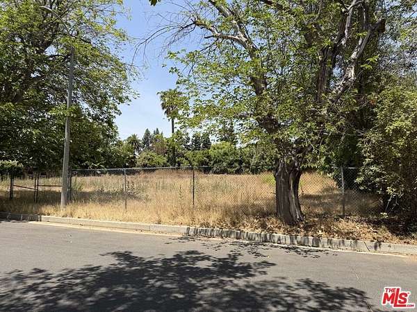 0.38 Acres of Land for Sale in Northridge, California