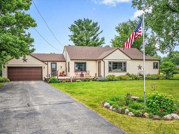 3.5 Acres of Land with Home for Sale in Rockford, Illinois