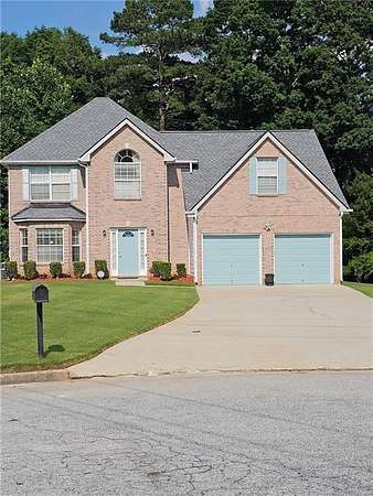 1.58 Acres of Land with Home for Sale in Decatur, Georgia
