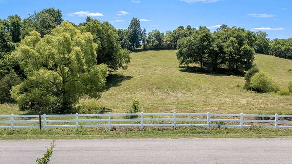 21.3 Acres of Land for Sale in Shelbyville, Tennessee