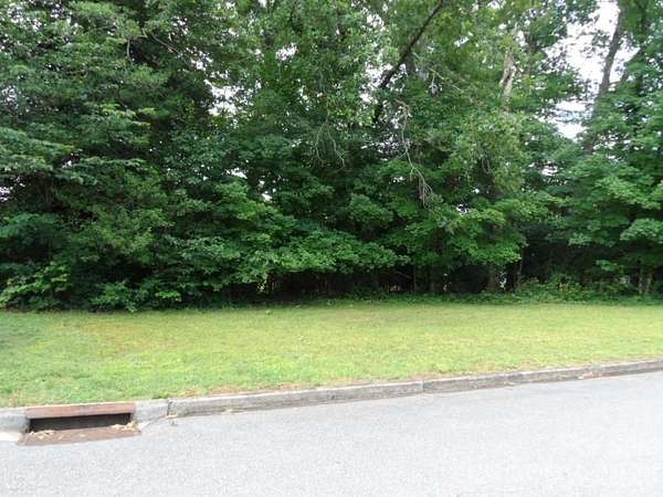 0.47 Acres of Land for Sale in Morganton, North Carolina