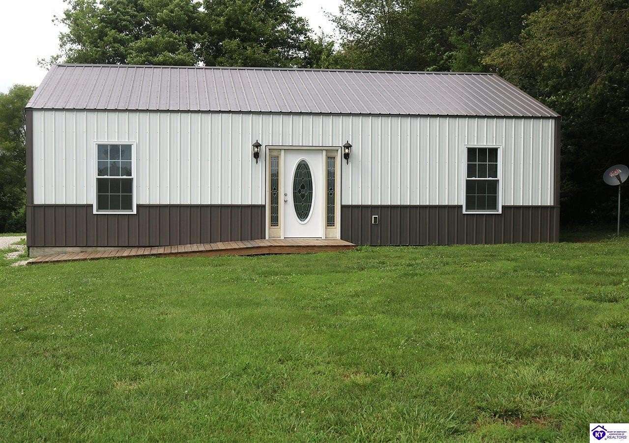 5 Acres of Land with Home for Sale in Hodgenville, Kentucky