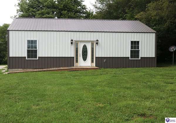 5 Acres of Land with Home for Sale in Hodgenville, Kentucky