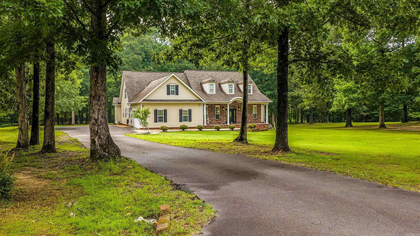 3.27 Acres of Land with Home for Sale in White Hall, Arkansas