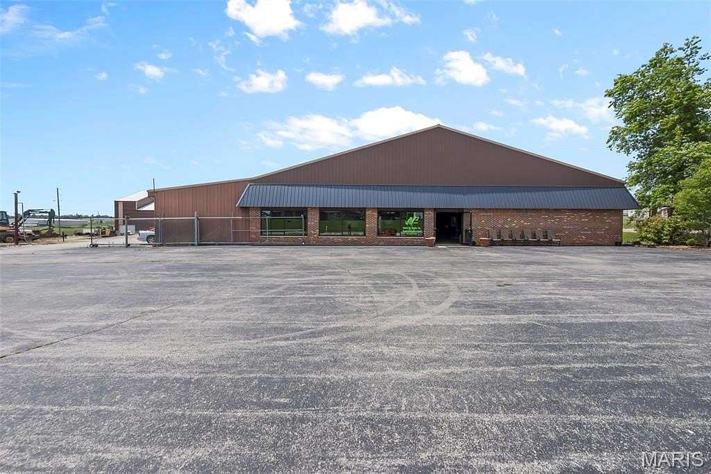 1.79 Acres of Improved Commercial Land for Sale in Perryville, Missouri