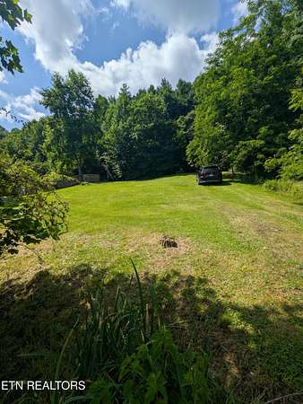 0.9 Acres of Residential Land for Sale in Middlesboro, Kentucky
