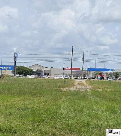 2 Acres of Commercial Land for Sale in Bastrop, Louisiana