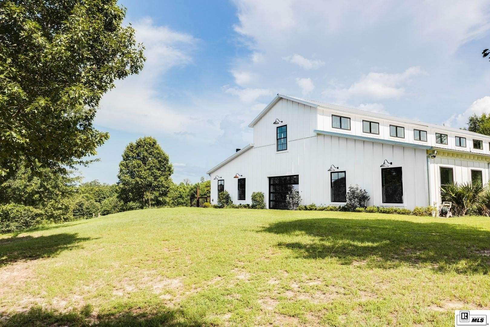 30 Acres of Land with Home for Sale in West Monroe, Louisiana