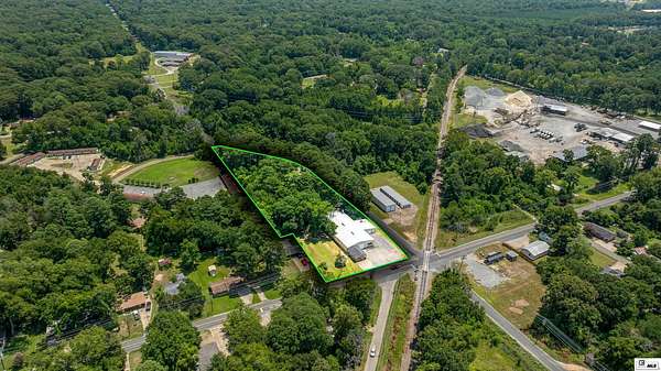 2 Acres of Commercial Land for Sale in Bastrop, Louisiana