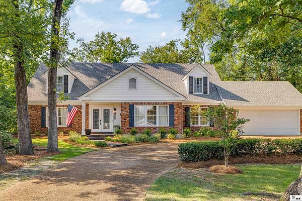 1.53 Acres of Land with Home for Sale in West Monroe, Louisiana