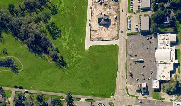 0.93 Acres of Mixed-Use Land for Sale in West Monroe, Louisiana