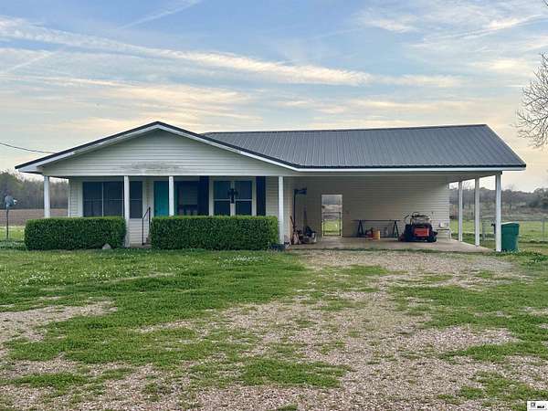 4.8 Acres of Land with Home for Sale in Winnsboro, Louisiana