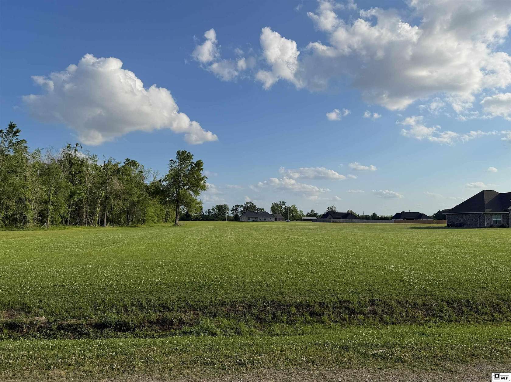 2 Acres of Residential Land for Sale in Rayville, Louisiana