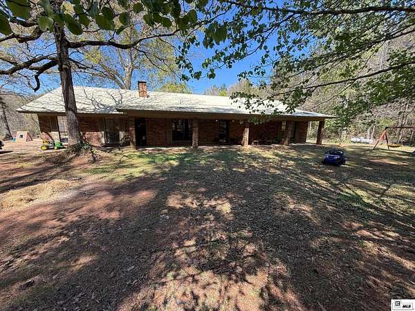 8 Acres of Land with Home for Sale in Jonesboro, Louisiana