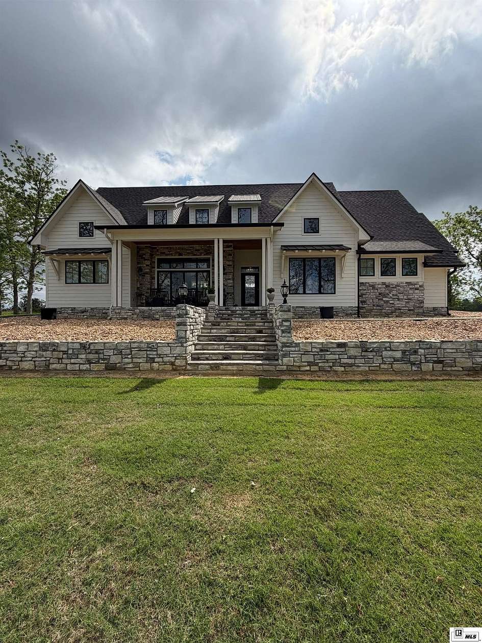 40 Acres of Land with Home for Sale in Jonesboro, Louisiana