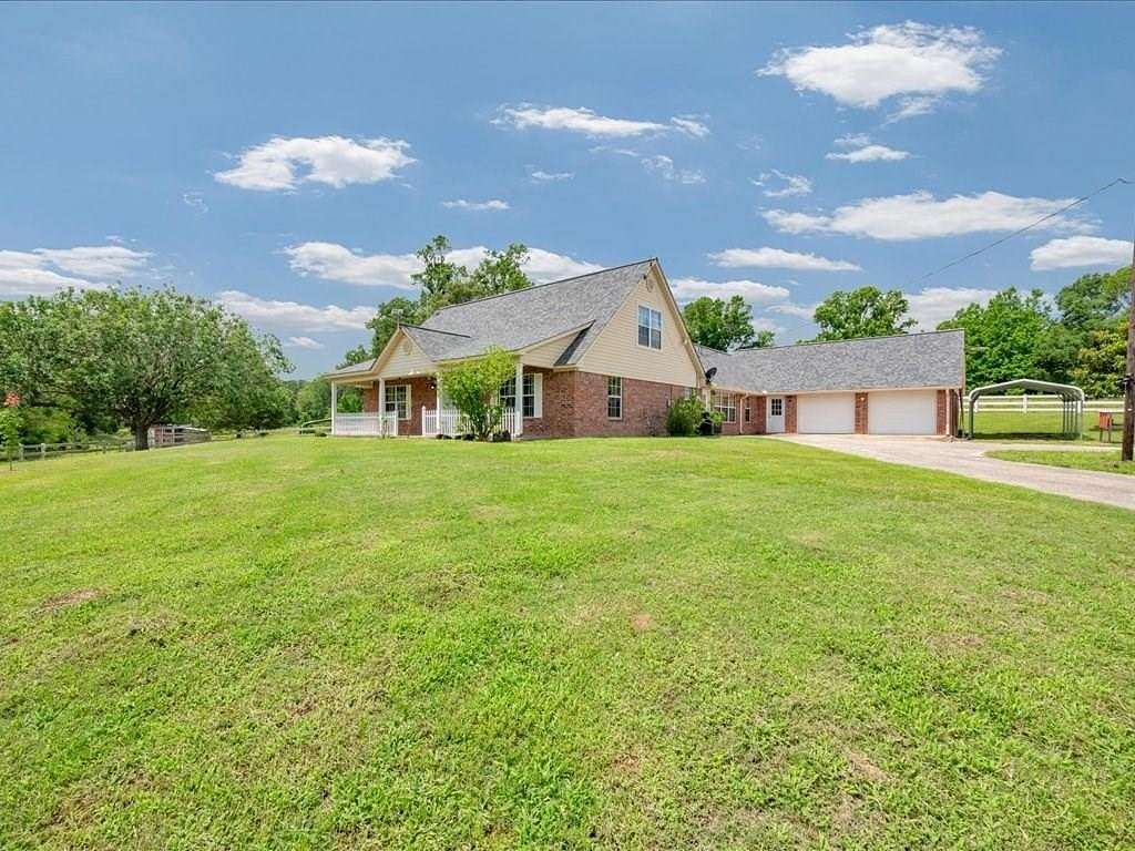 14.8 Acres of Recreational Land with Home for Sale in Nacogdoches, Texas
