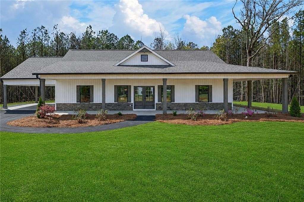 23.4 Acres of Land with Home for Sale in Rockmart, Georgia