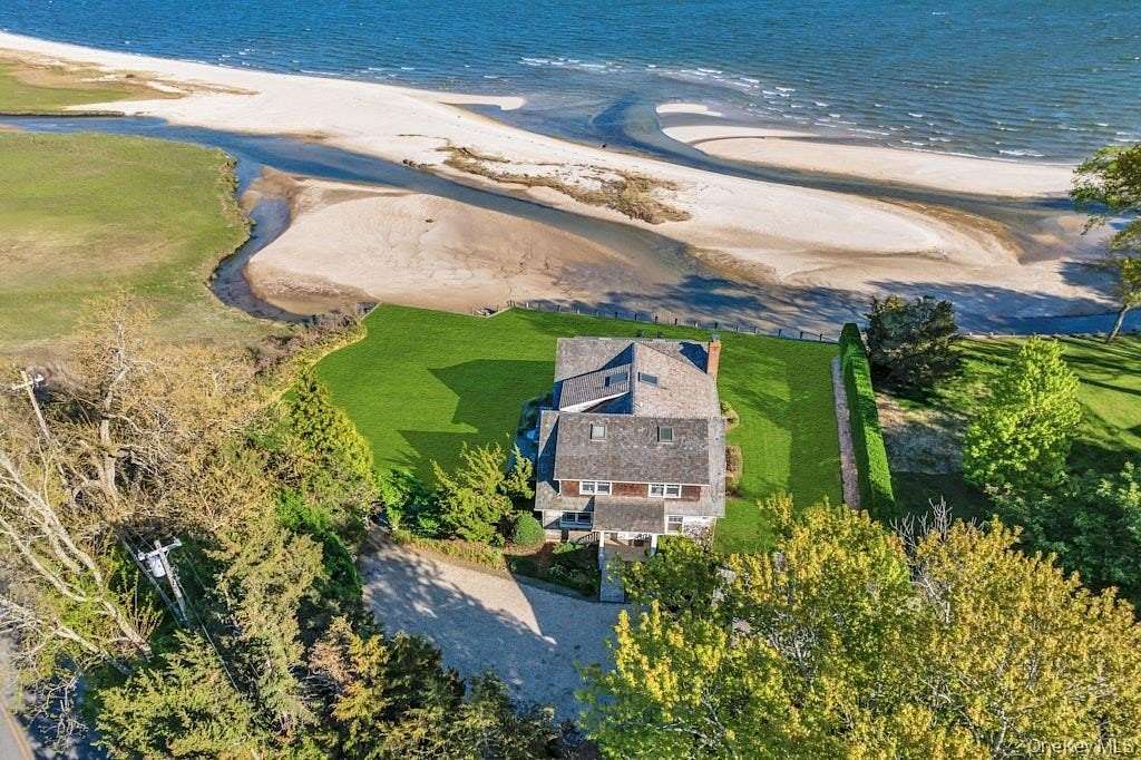 1.66 Acres of Land with Home for Lease in Cutchogue, New York