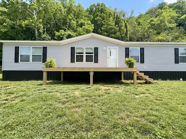 12 Acres of Recreational Land with Home for Sale in Eastern, Kentucky
