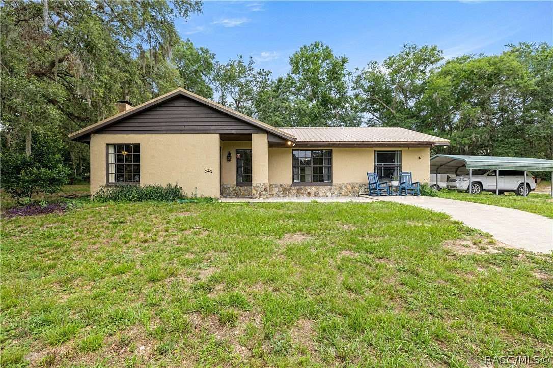 4 Acres of Land with Home for Lease in Floral City, Florida
