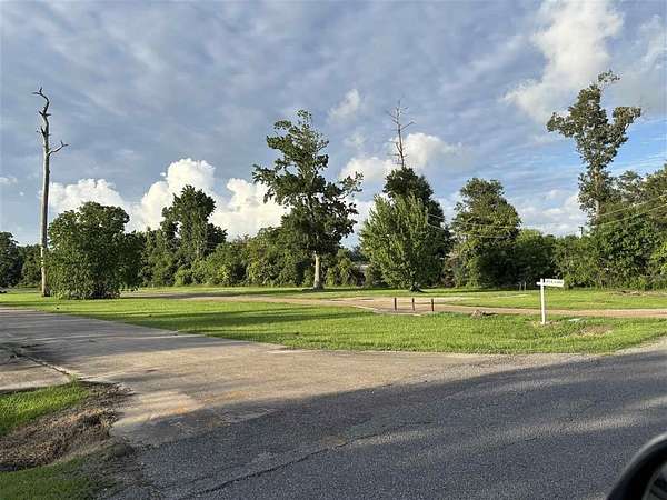 0.64 Acres of Commercial Land for Sale in Sulphur, Louisiana