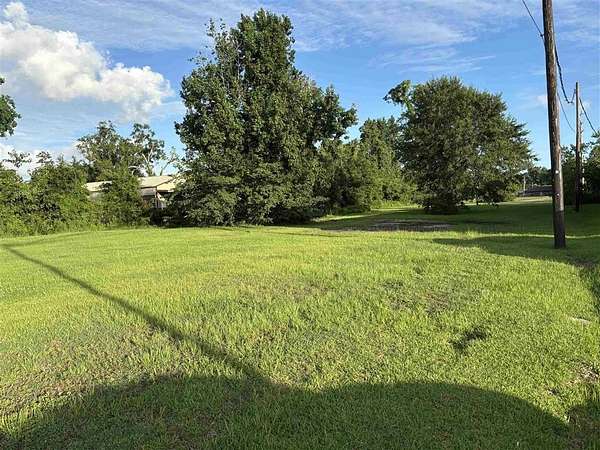 2.5 Acres of Commercial Land for Sale in Sulphur, Louisiana