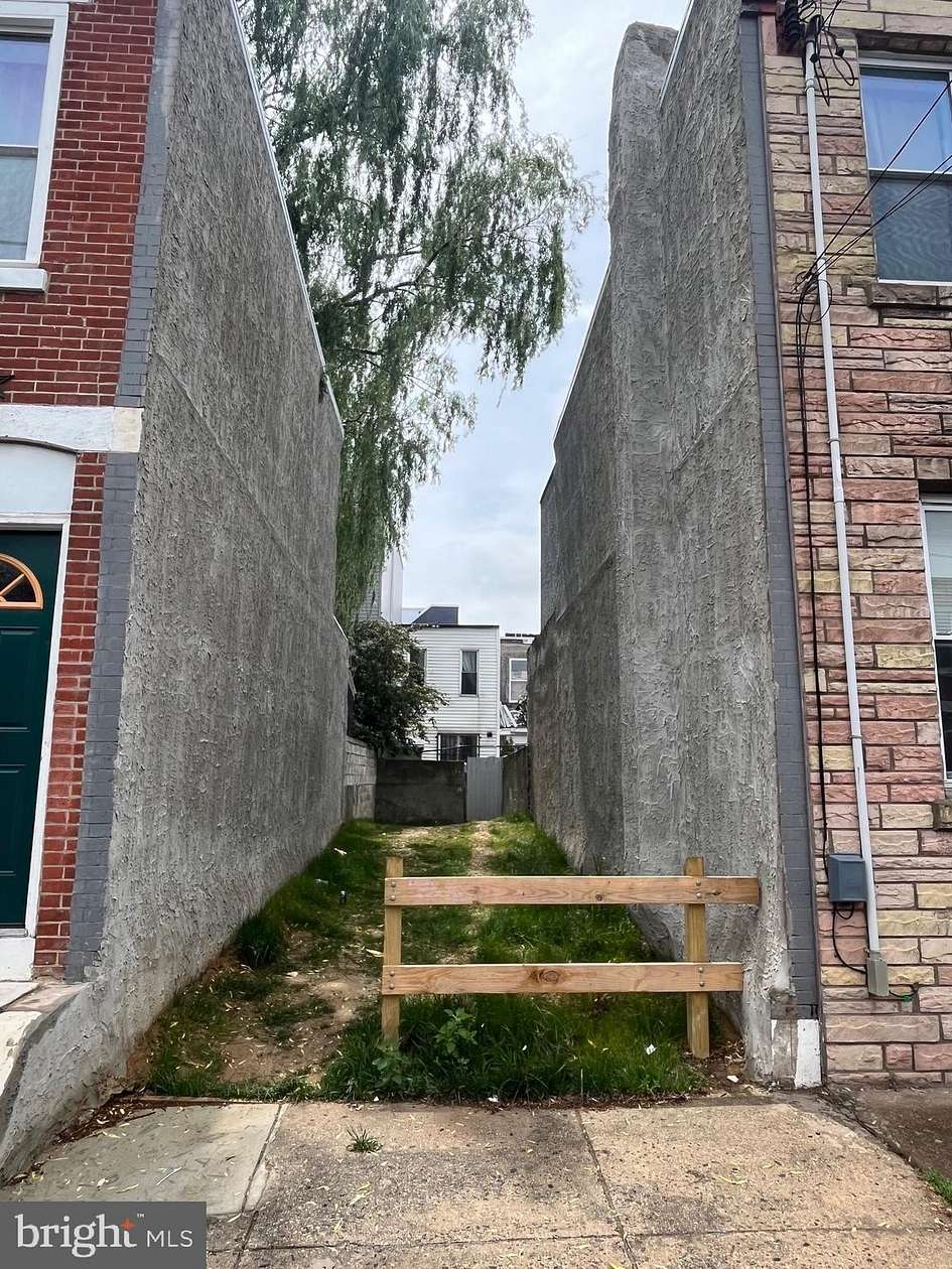 0.02 Acres of Land for Sale in Philadelphia, Pennsylvania