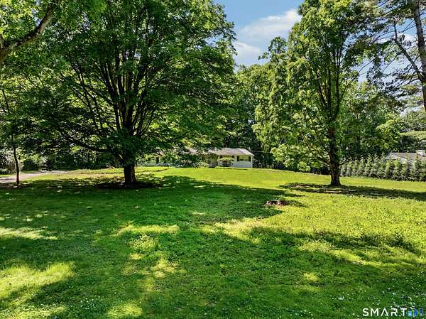 1.14 Acres of Residential Land for Sale in Westport, Connecticut